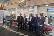 بازدید دکتر عباسی مدیرکل محترم دفتر نظارت بر بهداشت عمومی ومواد غذایی سازمان دامپزشکی کشوربه اتفاق هیئت همراه از فروشگاه رفاه سمنان وواحد بسته بندی مرغ وگوشت هایپر سمنان  5اردیبهشت 97