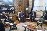دیدارمدیرکل دامپزشکی استان سمنان  به اتفاق هیئت همراه با خانواده آقای نادعلیان  همکاربازنشسته  به مناسبت هفته دامپزشکی 11/7/95