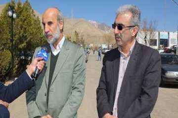مصاحبه دکترخلج ریاست محترم پزشکی کشوربا صداوسیما خبرگزاریهای استان سمنان درهمایش صنعت مرغ استان سمنا