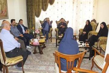 دیدار دکتر سعیدی مدیر کل محترم دامپزشکی استان سمنان به اتفاق هیئت همراه از خانواده محترم رسرکارخانم 