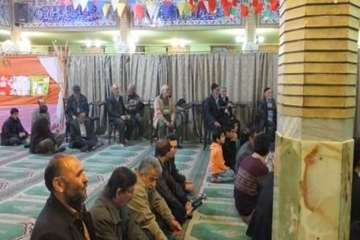 حضورکاروان انقلاب اداره کل دامپزشکی استان سمنان به مناسبت ایام ا.. دهه فجردرمسجد روستای خیرآبادسمنان