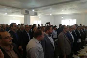 آئین افتتاحیه کارخانه خوراک دام وطیور شرکت تعاونی کشاورزی شهرستان گرمسار با حضورمهندس حجتی وزیر جهاد