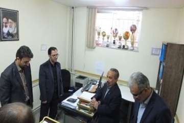 بازدیددکترخبازاستاندارسمنان  از محل کارپرسنل اداره کل 14/7/95