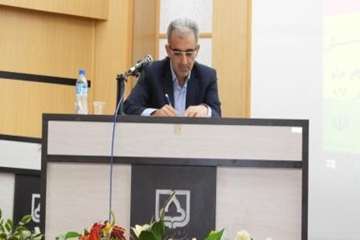 سخنرانی دکتر سعیدی مدیر کل دامپزشکی استان درمراسم بزرگداشت روز ملی دامپزشکی در محل دانشکده دامپزشکی 