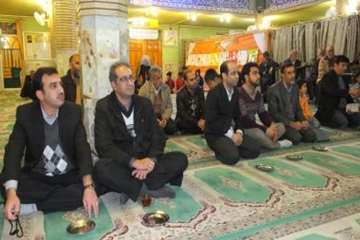 حضورکاروان انقلاب اداره کل دامپزشکی استان سمنان به مناسبت ایام ا.. دهه فجردرمسجد روستای خیرآبادسمنان