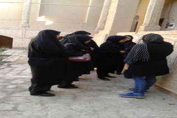 بازدید بانوان اداره کل دامپزشکی از ابنیه تاریخی خانه کلانتری و طاهری بهمن94