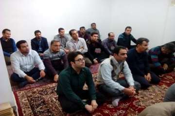 برپایی نماز جماعت اعضای شورای هماهنگی اداره کل دامپزشکی استان در شهرستان مهدیشهر 14/9/95