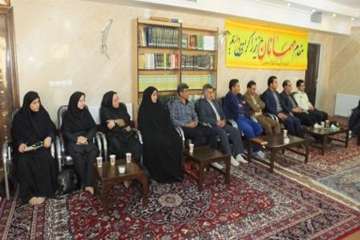 دیدارمسئولین روابط عمومی دستگاه های اجرای استان سمنان با امام جمعه سمنان به مناسبت روز روابط عمومی 2