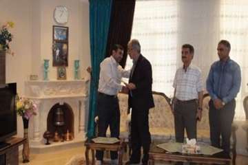 دیداردکتر سعیدی مدیرکل دامپزشکی استان سمنان  وهیئت همراه از خانواده رزمنده دکتر جاویدپور 30خرداد96