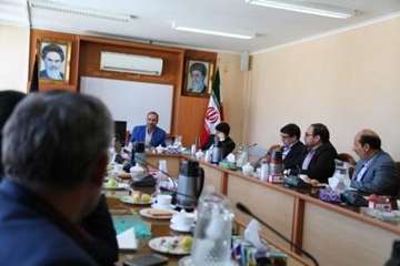 جلسه مدیران روابط عمومی با مدیرکل کمیته امداداستان سمنان 13تیر 96
