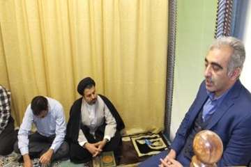 تقدیر ازهمکار معلول جناب آقای خوشبین به مناسبت روزجهانی معلولین 