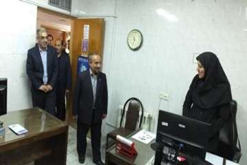 بازدیددکترخبازاستاندارسمنان  از محل کارپرسنل اداره کل 14/7/95