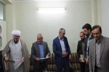 دیداردکتر سعیدی مدیرکل محترم دامپزشکی استان سمنان به اتفاق هیئت همراه از خانواده معظم شهید دانشگر به