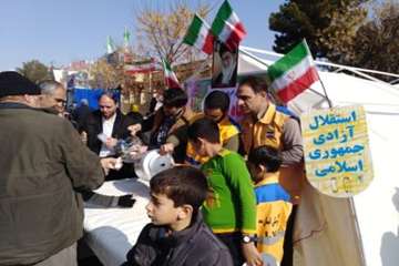 آلبوم شماره دو ایستگاه صلواتی اداره کل دامپزشکی استان سمنان درمسیر راهپیمایی 22 بهمن 96 شهرستان سمنا