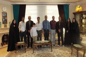 دیداردکتر سعیدی مدیرکل دامپزشکی استان سمنان  وهیئت همراه از خانواده رزمنده دکتر جاویدپور 30خرداد96