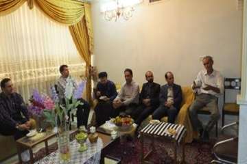 دیدار مدیرکل دامپزشکی استان سمنان به اتفاق هیئت همراه از خانواده همکار بازنشسته آقای فامیلی