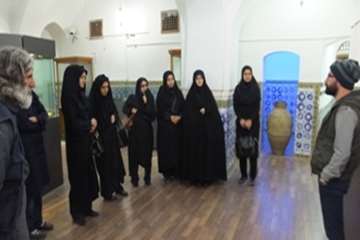 بازدید بانوان شاغل اداره کل دامپزشکی استان سمنان از موزه گرمابه پهنه شهرستان سمنان