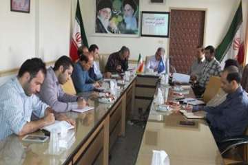 اولین جلسه ستاد اجرایی کنترل وپیشکیری از آنفلوانزافوق حاد پرندگان ،اداره کل دامپزشکی استان سمنان 19ت