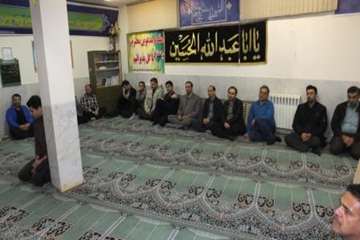 مراسم جشن ایام ا... دهه فجر 96 دراداره کل دامپزشکی استان سمنان 19بهمن 96