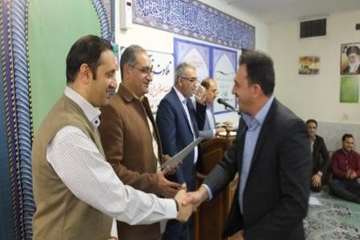 مراسم تقدیر از کارکنان بخش فنی (کسب رتبه برتراداره کل دامپزشکی استان درجشنواره شهید رجایی )وکارمندان