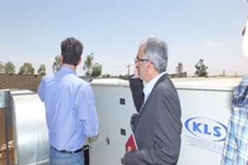 بازدیددکترمحمدسعیدی مدیرکل دامپزشکی استان سمنان ازکارخانه دارویی دامی ایران درشهرستان گرمساراردیبهشت
