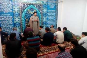 برپایی نماز جماعت اعضای شورای هماهنگی اداره کل دامپزشکی استان در شهرستان مهدیشهر 14/9/95