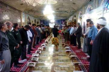 حضورمدیرکل محترم دامپزشکی استان به اتفاق هیئت همراه درمراسم گلباران مزارشهدا به مناسبت هفته جهادکشاو