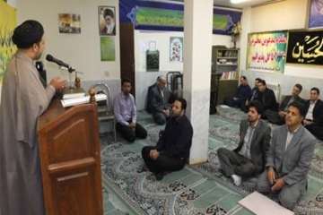 برپایی مراسم جشن ولادت حضرت علی (ع) و روز پدر در اداره کل دامپزشکی استان سمنان 96/1/21