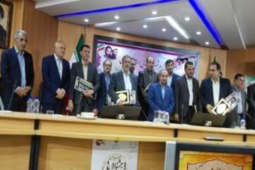دریافت لوح تقدیردکتر سعیدی مدیرکل محترم دامپزشکی استان سمنان  از استاندار سمنان جهت کسب عنوان دستگاه
