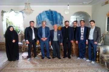 دیداردکتر سعیدی مدیرکل محترم دامپزشکی استان سمنان به اتفاق هیئت همراه ازخانواده محترم همکار بازنشسته