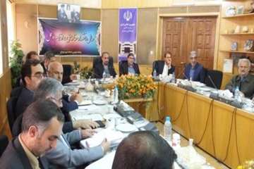 جلسه ستاداستانی کنترل وپیشگیری آنفلوانزای فوق حاد پرندگان به ریاست دکتر خباز استاندارسمنان دراستاندا