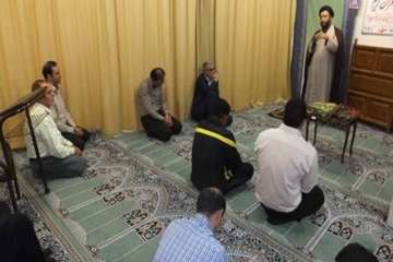 حضور دوچرخه سوار حامل پیام وپرچم متبرک شده عتبات وعالیات مزین به تمثال مبارک شهدادر اداره کل دامپزشک