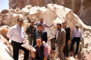بازدیدمسئولین روابط عمومی دستگاههای اجرایی سمنان ازغارنمک شهرستان گرمساربه مناسیت هفته روابط عمومی