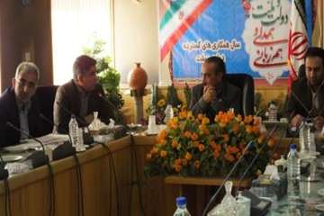 جلسه ستاد کنترل وپیشگیری ازآنفولانزای فوق هادپرندگان باحضوراستاندارسمنان ودکترتهرانی مدیرکل دفتربهدا