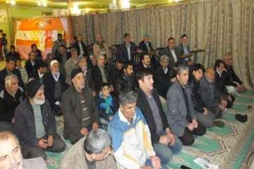 حضورکاروان انقلاب اداره کل دامپزشکی استان سمنان به مناسبت ایام ا.. دهه فجردرمسجد روستای خیرآبادسمنان