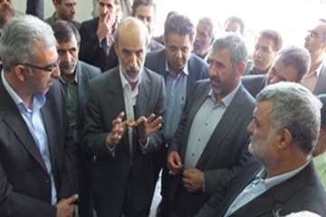 بازدید وزیر جهادکشاورزی واستاندارسمنان ورئیس سازمان دامپزشگی کشورازکشتارگاه طیورپرسپیدشهرستان گرمسار
