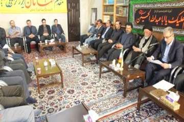دیدارمدیر کل دامپزشکی استان با جمعی از پرسنل اداره کل دامپزشکی استان با ایت الله شاهچراغی نماینده ول