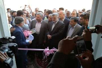 آئین افتتاحیه کارخانه خوراک دام وطیور شرکت تعاونی کشاورزی شهرستان گرمسار با حضورمهندس حجتی وزیر جهاد