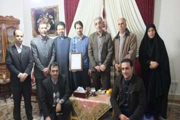 دیداردکترسعیدی مدیرکل محترم دامپزشکی استان سمنان ازخانواده معظم شهیدخالقیان به مناسبت ایام ا..دهه فج