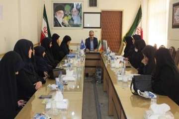 نشست مدیرکل دامپزشکی استان با بانوان شاغل اداره کل دامپزشکی استان سمنان 5 اسفند 95