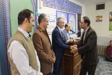 مراسم تقدیر از کارکنان بخش فنی (کسب رتبه برتراداره کل دامپزشکی استان درجشنواره شهید رجایی )وکارمندان
