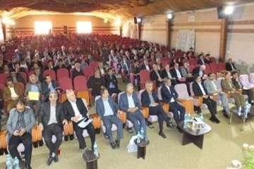 سخنرانی دکترخلج ریاست محترم سازمان دامپزشکی کشوردرهمایش صنعت مرغ استان سمنان 13/12/94