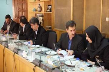 جلسه ستاد کنترل وپیشگیری ازآنفولانزای فوق هادپرندگان باحضوراستاندارسمنان ودکترتهرانی مدیرکل دفتربهدا