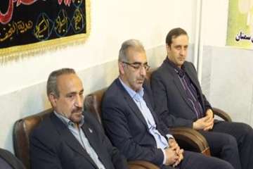 حضورجناب آقای دکتر خبازاستاندار محترم ومحبوب استان سمنان درجمع کارکنان دامپزشکی استان به مناسبت 14 م