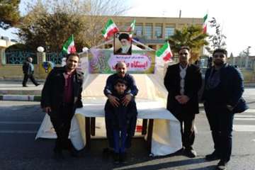 آلبوم شماره یک ایستگاه صلواتی اداره کل دامپزشکی استان سمنان درمسیر راهپیمایی 22 بهمن 96 شهرستان سمنا