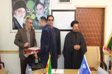 تقدیر از صادرکننده گان حوزه دام وفرآورده های مرتبط،داروومواد بیولوژیک سال 95دراداره کل دامپزشکی استا