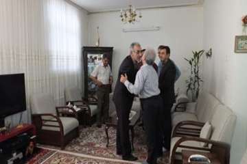 دیداردکتر سعیدی مدیر کل دامپزشکی استان سمنان  وهیئت همراه از خانواده همکاربازنشسته کیاء 30خرداد96
