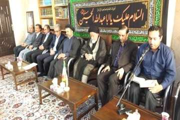 دیدارمدیر کل دامپزشکی استان با جمعی از پرسنل اداره کل دامپزشکی استان با ایت الله شاهچراغی نماینده ول