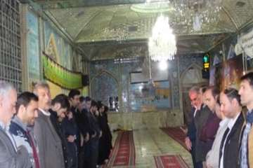 تجدید میثاق با شهیدان پرسنل دامپزشکی استان سمنان به مناسبت دهه مبارک فجر گلزارشهداس سمنان مام زاده ی