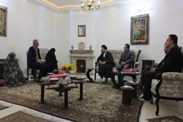 دیدار مدیر کل دامپزشکی استان سمنان از خانواده شهید والامقام سعیدی در شهرستان مهدیشهر